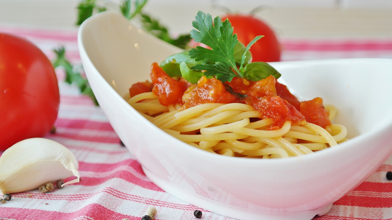 Zucchini Noodles with Avocado Pesto